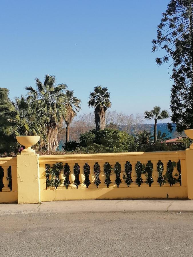 Imperial Palace Bord De Mer Menton Exteriör bild