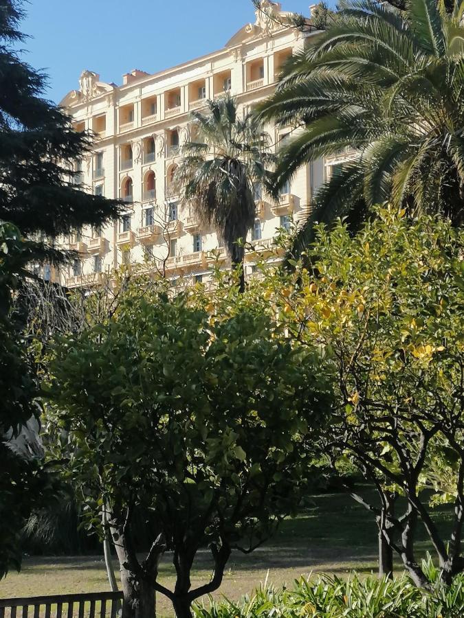 Imperial Palace Bord De Mer Menton Exteriör bild